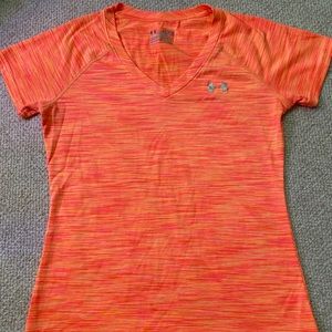 Underarmour Women’s Athletic Shirt - Size XS